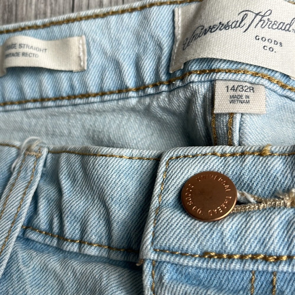 Universal Thread Vintage‎ Straight Jeans Women's Size 6 Button Fly Blue 32 R